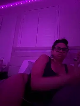 Snapshot of cartierprincess chatting on March 14, 3:34 am cartierprincess online show from March 14, 3:34 am