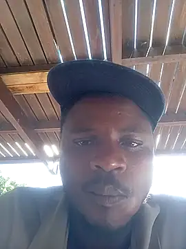 Snapshot of dicklife3485 chatting on May 8, 8:41 am dicklife3485 online show from May 8, 8:41 am