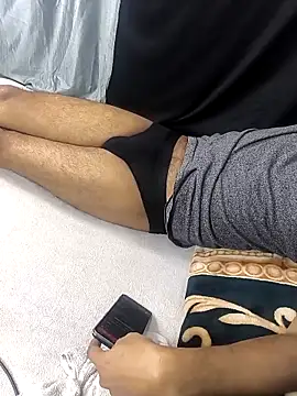 Snapshot of Babu1988UP chatting on February 1, 11:42 am Babu1988UP online show from February 1, 11:42 am