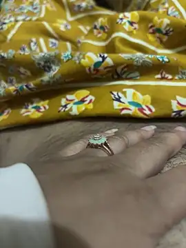 yourdollyy online show from February 23, 9:01 pm