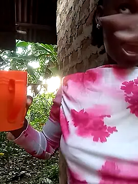 Pretty Barbie0 online show from March 11, 4:29 am