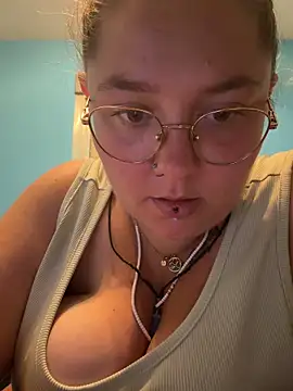 Snapshot of _maracr19_ chatting on June 21, 2:08 pm maracr19 online show from June 21, 2:08 pm