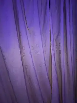 Snapshot of Nyxx_Velariia chatting on June 11, 4:21 am Nyxx Velariia online show from June 11, 4:21 am