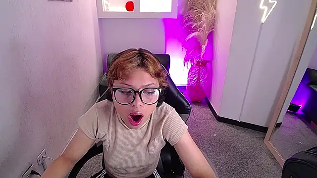 melodyy as online show from February 21, 12:39 pm