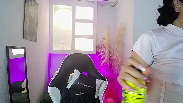 melodyy as online show from May 15, 12:34 pm