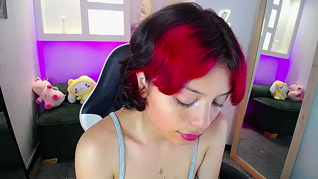 melodyy as online show from May 18, 12:55 pm