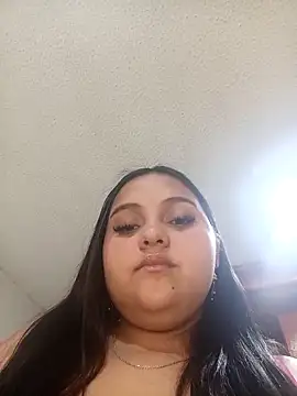 Snapshot of chloe__fox chatting on February 21, 4:52 pm chloe fox online show from February 21, 4:52 pm