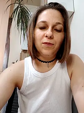 AdaJoy online show from March 8, 2:10 pm