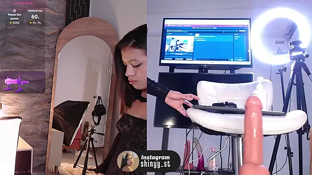 Snapshot of SHINYY_STAR_ chatting on July 22, 7:38 pm SHINYY STAR online show from July 22, 7:38 pm