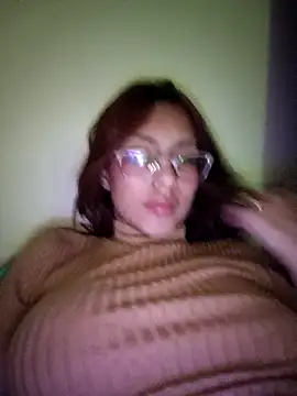 Snapshot of karen_lovee chatting on March 9, 4:49 am karen lovee online show from March 9, 4:49 am