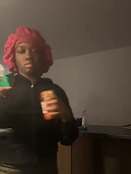 icelyne 2001 online show from March 7, 1:02 am