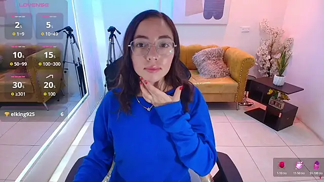 Snapshot of Veronica_miiller chatting on May 13, 7:33 pm Veronica miiller online show from May 13, 7:33 pm