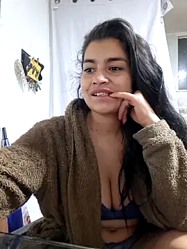 Snapshot of Scarlett_Hot69 chatting on June 11, 8:01 am Scarlett Hot69 online show from June 11, 8:01 am