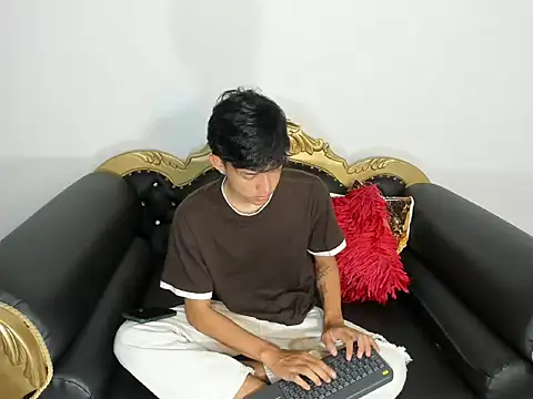 Snapshot of jisus_catt chatting on February 4, 11:53 pm jisus catt online show from February 4, 11:53 pm