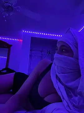 SexySkiBunny online show from January 15, 5:23 am