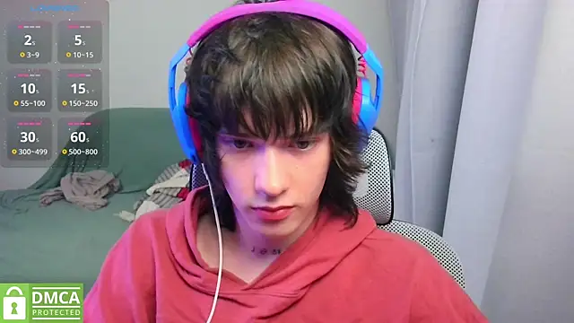 LeonBoykisser online show from July 19, 3:38 pm