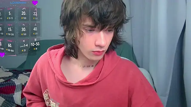 LeonBoykisser online show from July 28, 10:54 am