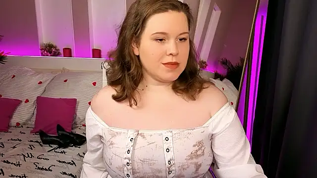 MystiKarolina online show from March 10, 6:29 am