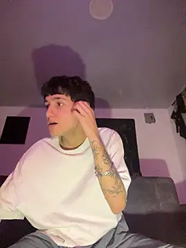 Snapshot of nifiare chatting on February 5, 1:10 am nifiare online show from February 5, 1:10 am