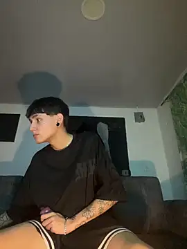 Snapshot of nifiare chatting on February 12, 5:13 am nifiare online show from February 12, 5:13 am