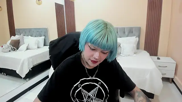 Snapshot of Bela_Craxkerr chatting on June 13, 12:25 pm Bela Craxkerr online show from June 13, 12:25 pm
