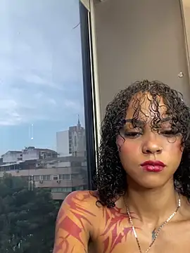 Snapshot of LizStorm_ chatting on June 2, 11:45 am LizStorm online show from June 2, 11:45 am