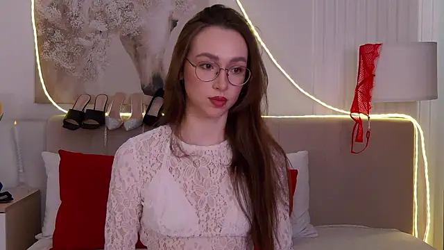 Emily Simon online show from March 12, 5:13 am