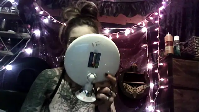 allymoon1369 online show from March 8, 10:24 pm