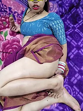 Snapshot of VikasViralStudios chatting on May 6, 7:46 am VikasViralStudios online show from May 6, 7:46 am