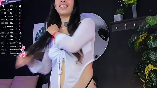 Noaah25  online show from March 4, 3:23 am