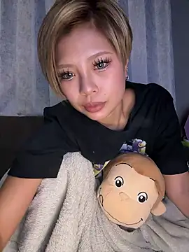 Snapshot of BADBITCHISAKI chatting on February 1, 1:31 pm BADBITCHISAKI online show from February 1, 1:31 pm