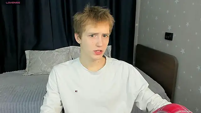 Snapshot of Kai_Milller chatting on February 6, 7:06 pm Kai Milller online show from February 6, 7:06 pm