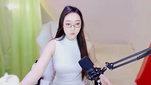 luna-168 online show from April 23, 8:35 am