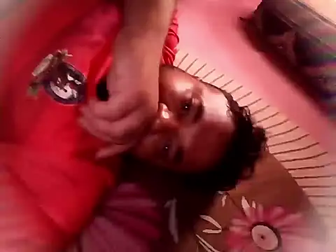 Snapshot of sajalbdxx chatting on March 31, 7:31 am sajalbdxx online show from March 31, 7:31 am