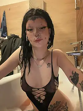 demonLamia online show from March 10, 6:57 pm