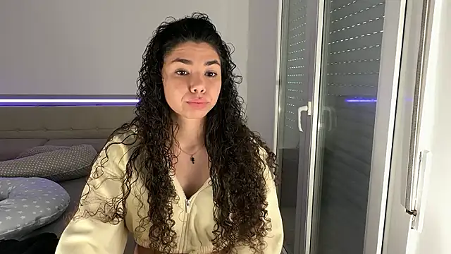 Snapshot of ladymelon chatting on March 19, 9:02 am ladymelon online show from March 19, 9:02 am