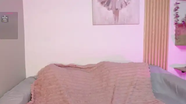chloe peach  online show from April 28, 12:21 pm