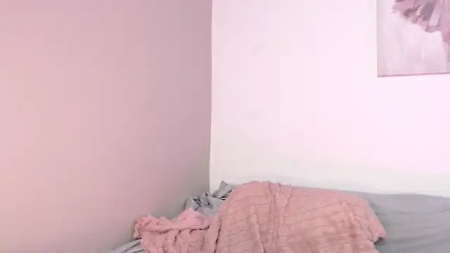 chloe peach  online show from May 1, 12:10 pm