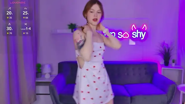 Snapshot of Lily_Mio chatting on May 29, 10:08 pm Lily Mio online show from May 29, 10:08 pm