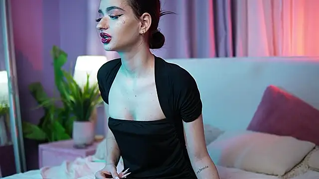 AriellaKitty online show from March 13, 10:05 pm