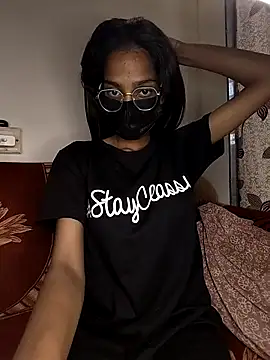 Snapshot of shaily_ji2 chatting on March 8, 2:04 am shaily ji2 online show from March 8, 2:04 am