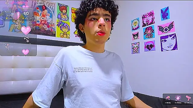 Snapshot of LuanRush_ chatting on March 10, 3:00 am LuanRush online show from March 10, 3:00 am