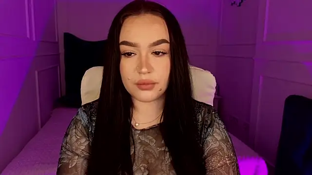 tinafox  online show from March 3, 8:31 am