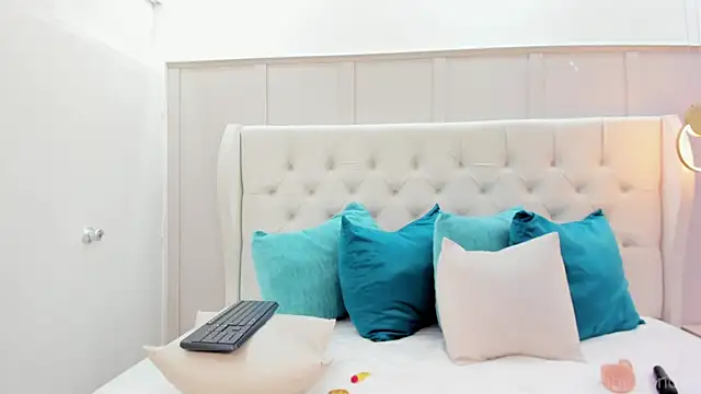 Snapshot of sweet_shanaia chatting on May 23, 6:56 pm sweet shanaia online show from May 23, 6:56 pm