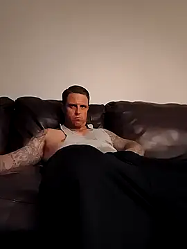 Snapshot of ThickaThuckDick07 chatting on April 24, 12:18 pm ThickaThuckDick07 online show from April 24, 12:18 pm