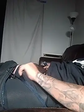 Snapshot of ThickaThuckDick07 chatting on June 22, 5:21 pm ThickaThuckDick07 online show from June 22, 5:21 pm
