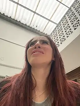 elodie rouge online show from June 6, 11:37 am