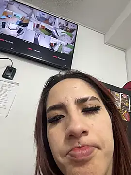 elodie rouge online show from June 26, 11:36 am
