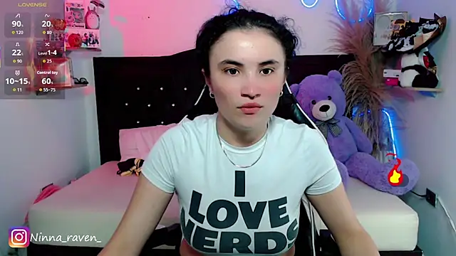 Snapshot of AriaDark chatting on June 30, 9:05 pm AriaDark online show from June 30, 9:05 pm