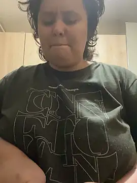 Snapshot of RavenEllieUniverse chatting on February 9, 4:27 am RavenEllieUniverse online show from February 9, 4:27 am